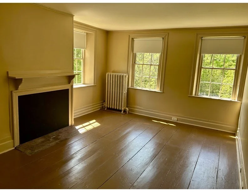 4 bed, 1 bath apartment for rent at 200 North Great Rd, Lincoln — photo 15 of 17
