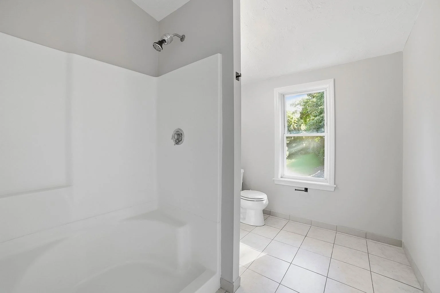 4 bed, 2 bath apartment for rent at 200 North Quinsigamond St, Shrewsbury — photo 23 of 27