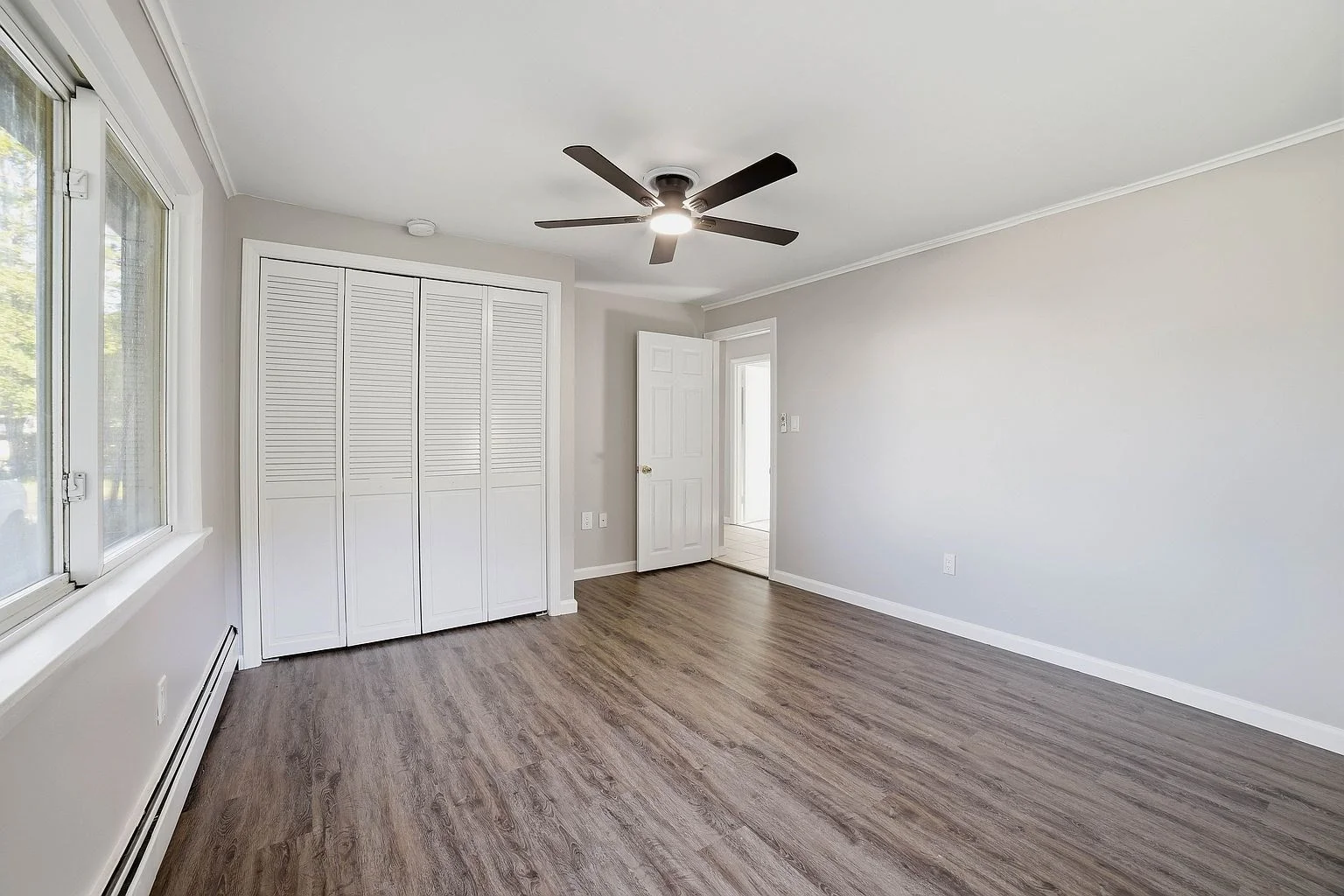 4 bed, 2 bath apartment for rent at 200 North Quinsigamond St, Shrewsbury — photo 11 of 27