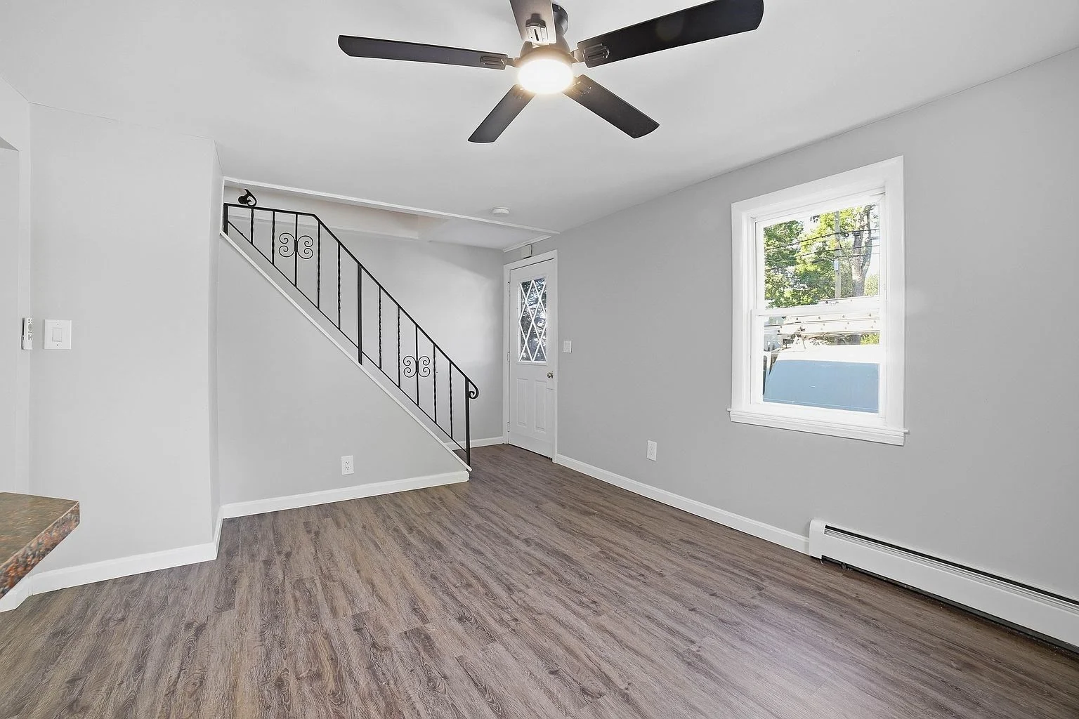 4 bed, 2 bath apartment for rent at 200 North Quinsigamond St, Shrewsbury — photo 10 of 27