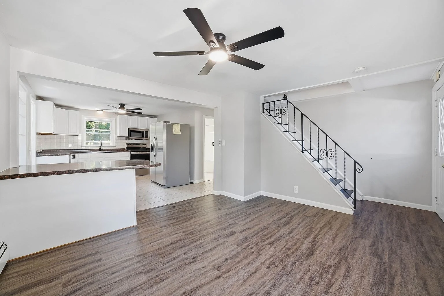 4 bed, 2 bath apartment for rent at 200 North Quinsigamond St, Shrewsbury — photo 9 of 27