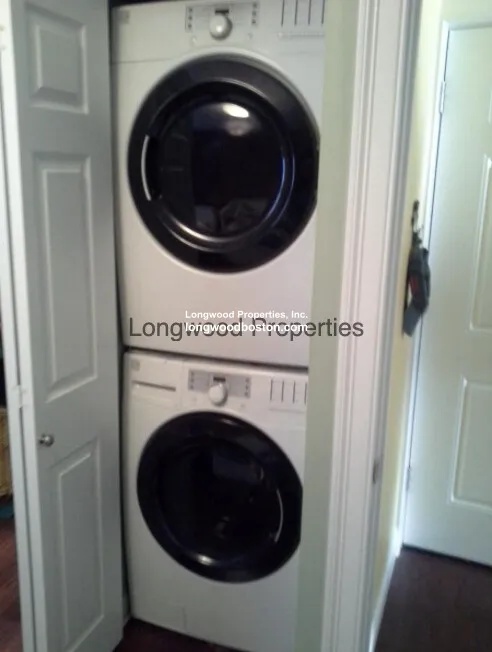 1 bed, 1 bath apartment for rent at 200 Northampton St Unit 1, Roxbury — photo 9 of 9