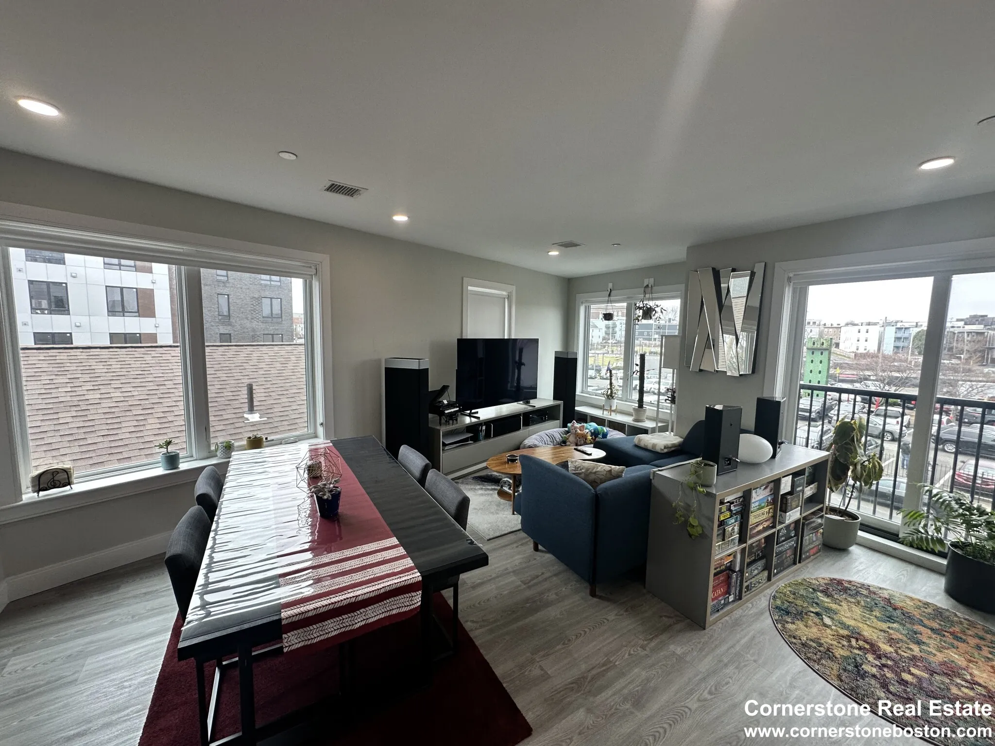 2 bed, 1 bath apartment for rent at 200 Old Colony Ave Unit 301, South Boston — photo 1 of 9