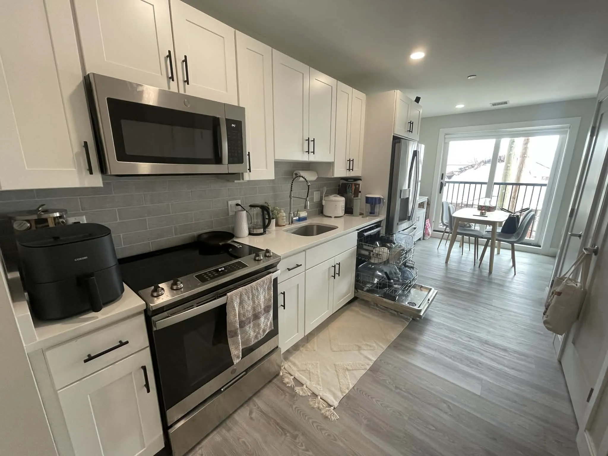 Studio bed, 1 bath apartment for rent at 200 Old Colony Ave Unit 309, South Boston — photo 1 of 9