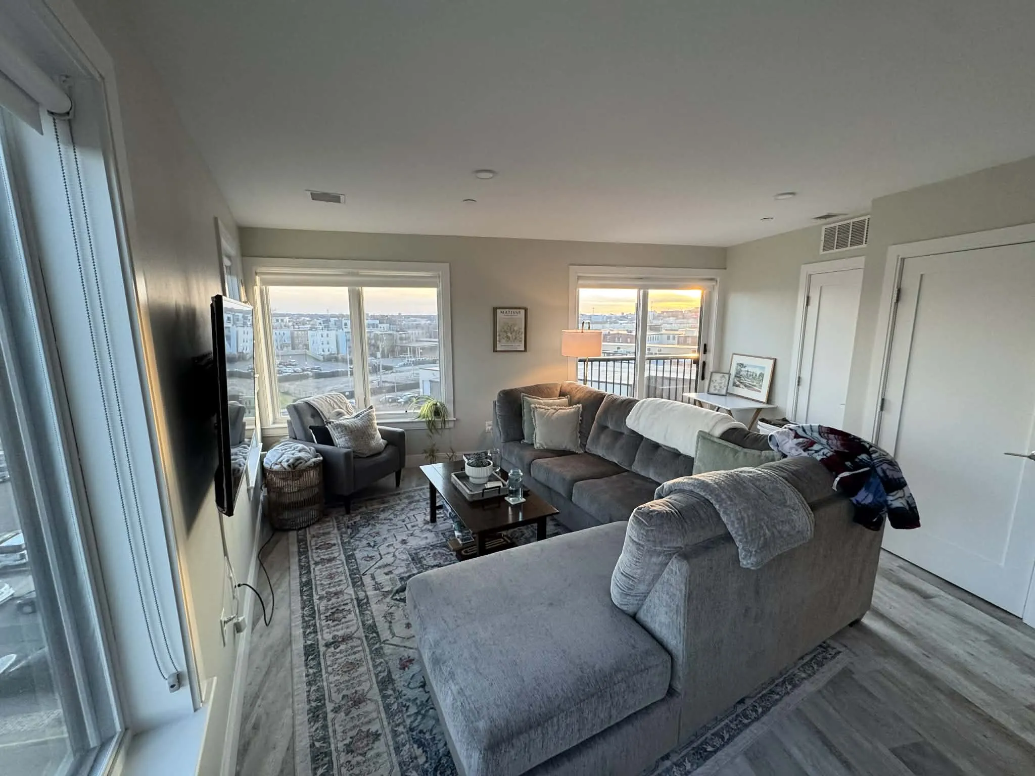 2 bed, 1 bath apartment for rent at 200 Old Colony Ave Unit 401, South Boston — photo 1 of 7