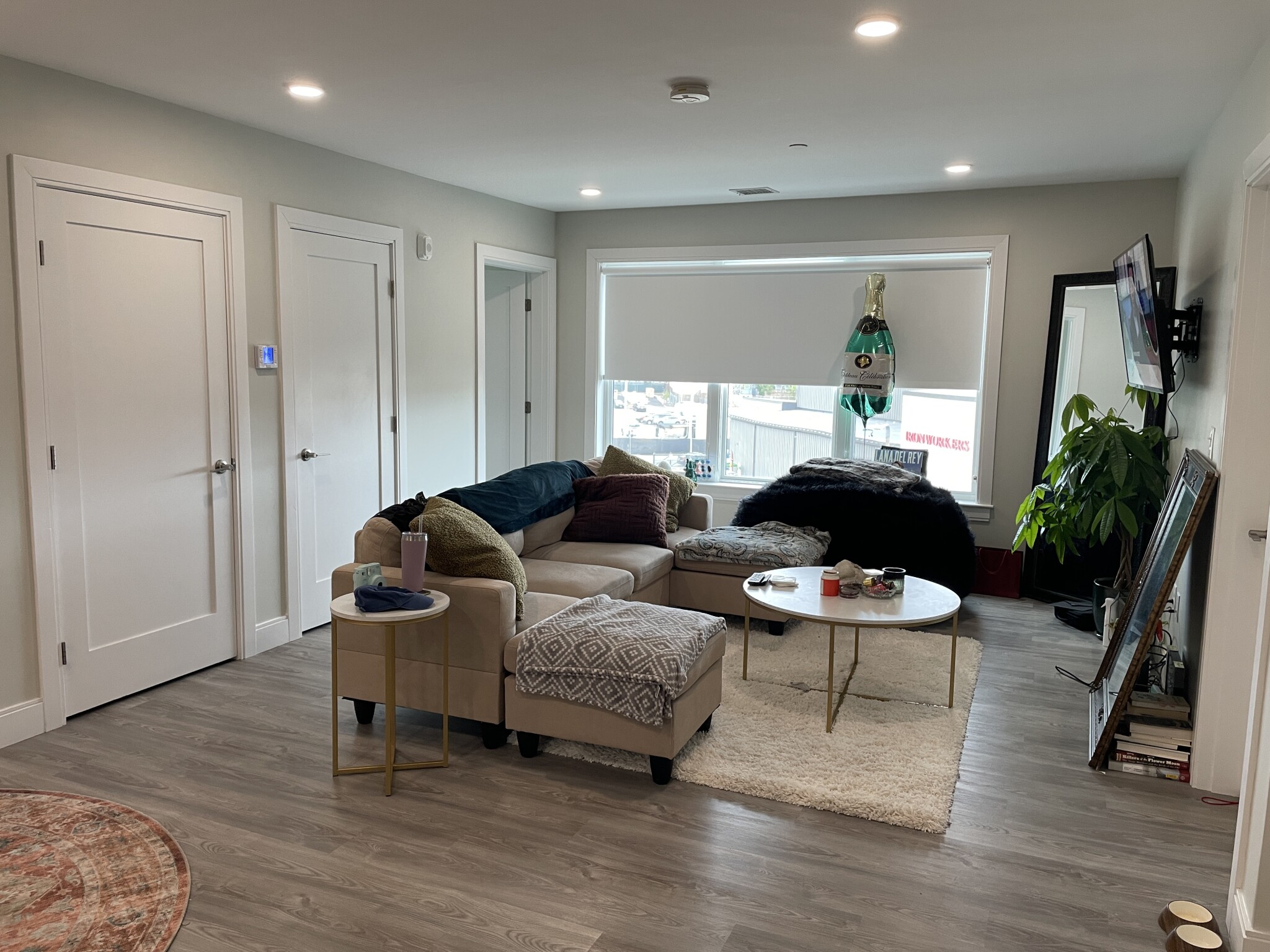 2 bed, 2 bath apartment for rent at 200 Old Colony Ave Unit 402, South Boston — photo 2 of 6