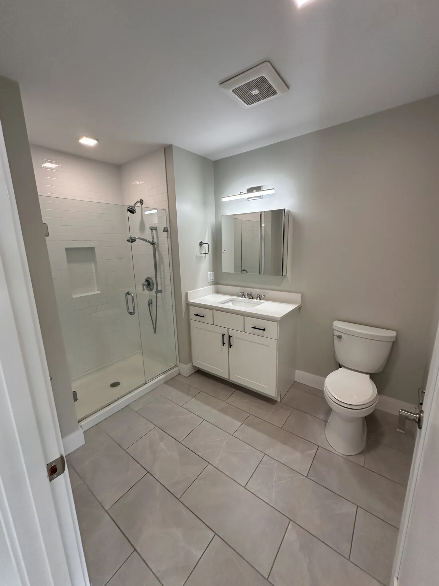 1 bed, 1 bath apartment for rent at 200 Old Colony Ave Unit 611, South Boston — photo 6 of 7