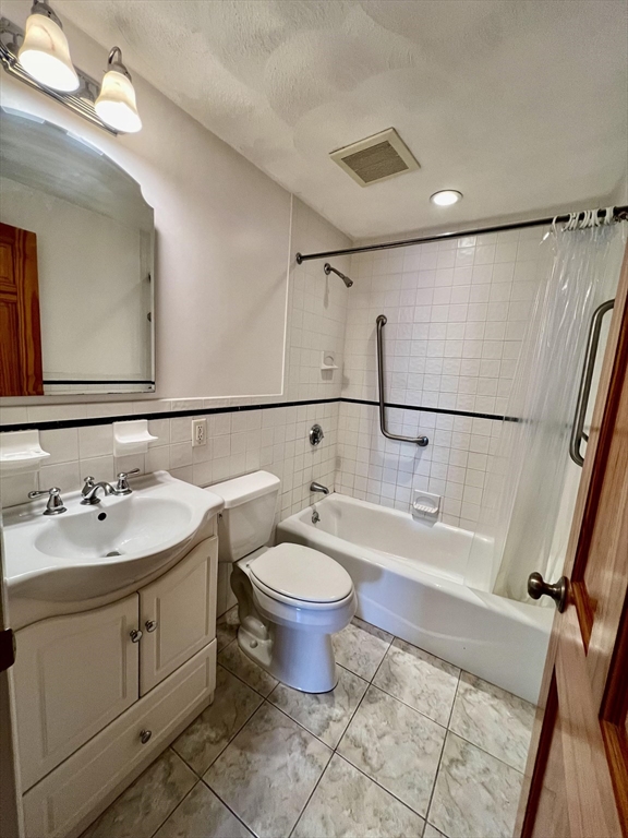 2 bed, 1 bath apartment for rent at 200 Park Terrace Dr Unit 226, Stoneham — photo 11 of 23