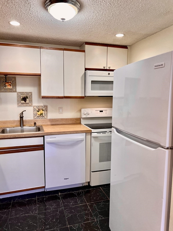 2 bed, 1 bath apartment for rent at 200 Park Terrace Dr Unit 226, Stoneham — photo 15 of 23