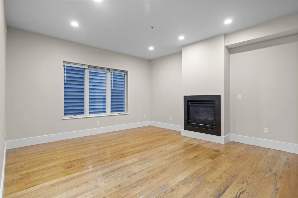 2 bed, 2 bath apartment for rent at 200 Silver St Unit 1, South Boston — photo 6 of 19