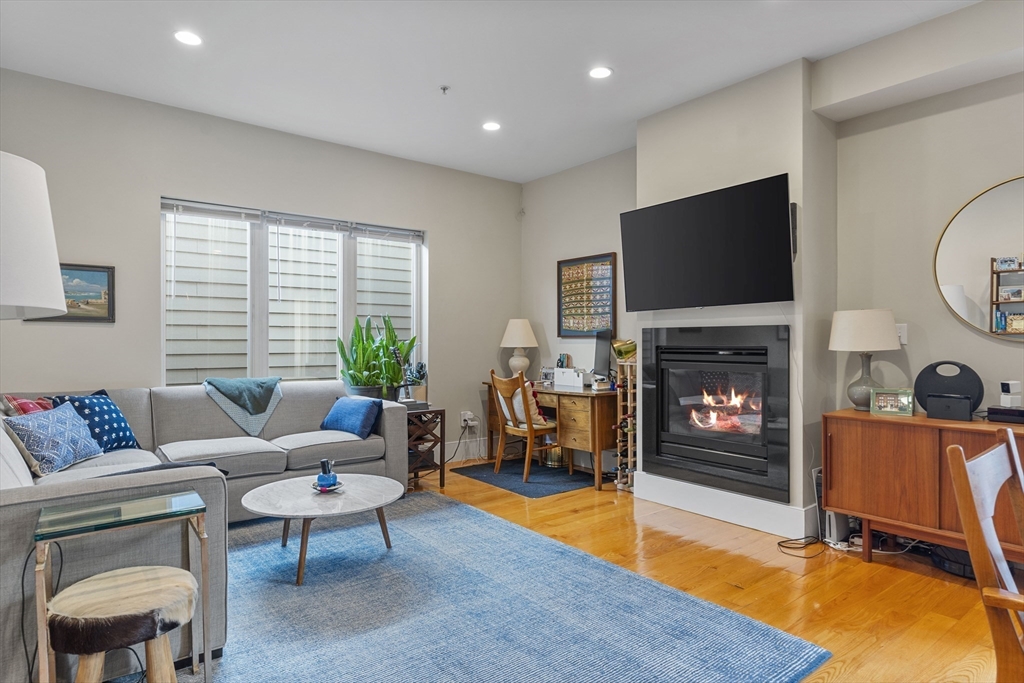 2 bed, 2 bath apartment for rent at 200 Silver St Unit 6, South Boston — photo 5 of 19