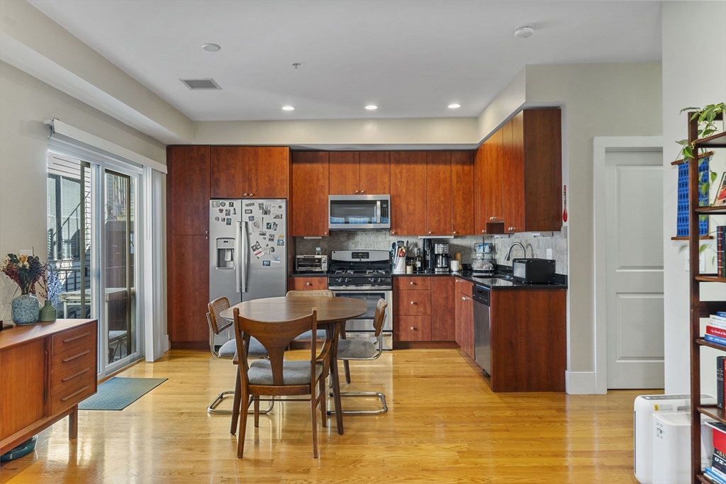 2 bed, 2 bath apartment for rent at 200 Silver St Unit 6, South Boston — photo 1 of 19