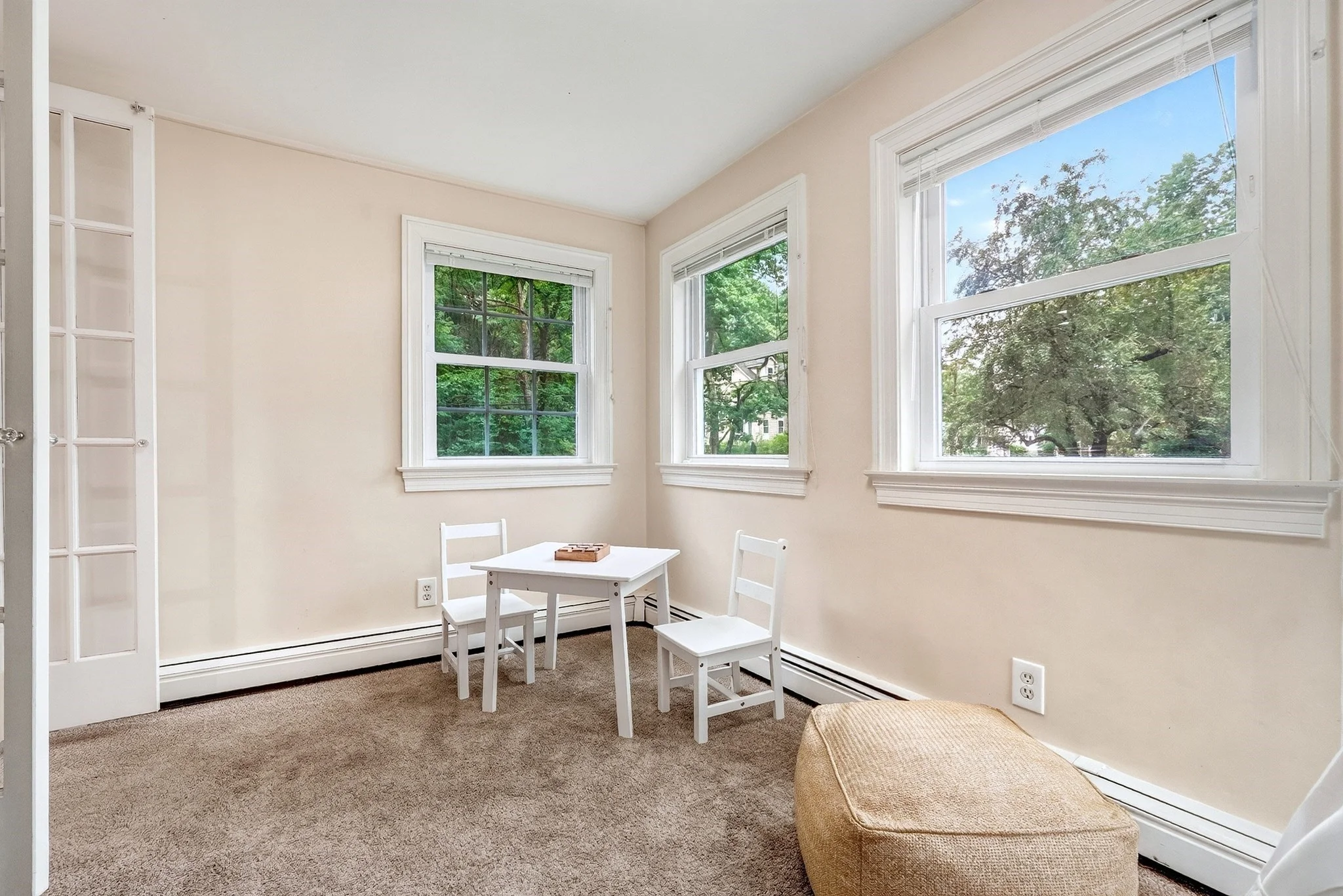 4 bed, 2 bath apartment for rent at 200 South Rd, Bedford — photo 10 of 31