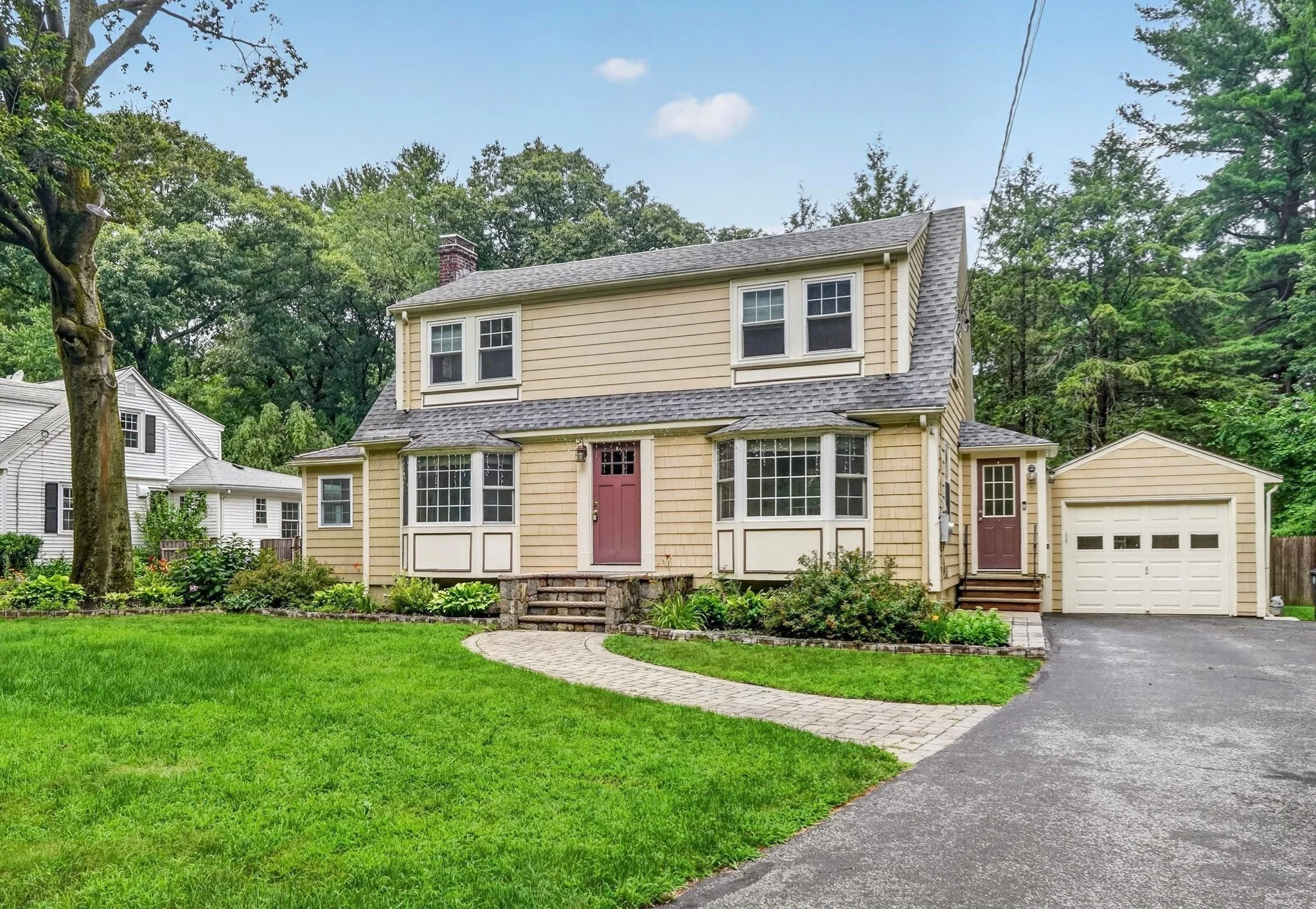 4 bed, 2 bath apartment for rent at 200 South Rd, Bedford
