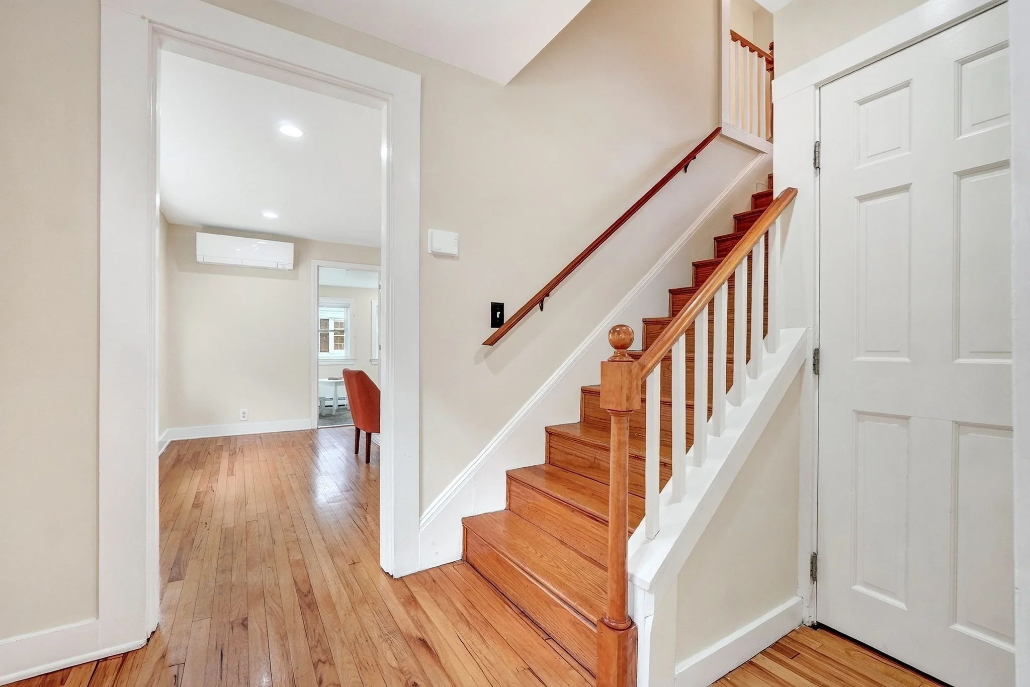 4 bed, 2 bath apartment for rent at 200 South Rd, Bedford — photo 13 of 31