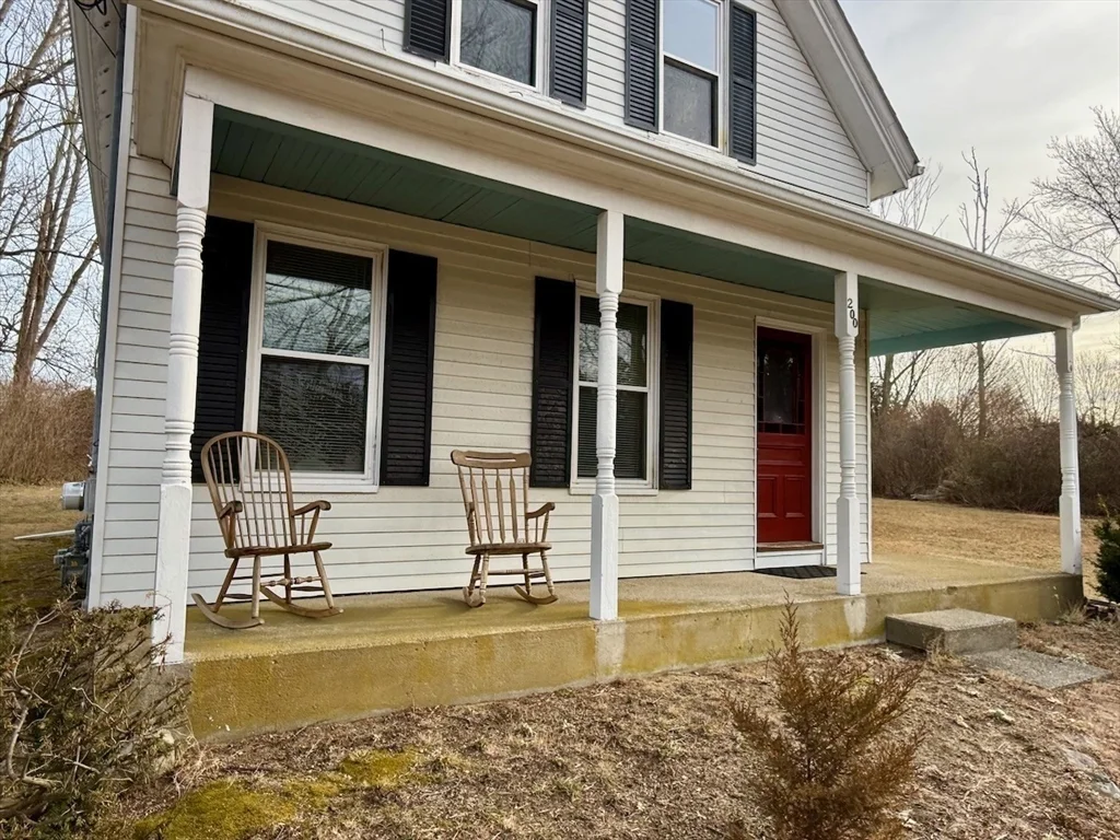 2 bed, 1 bath apartment for rent at 200 South St Unit 1, West Bridgewater — photo 2 of 19