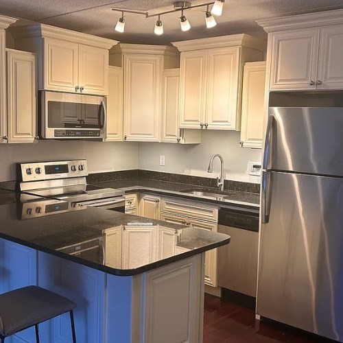1 bed, 1 bath apartment for rent at 200 Swanton St Unit 226, Winchester — photo 1 of 18