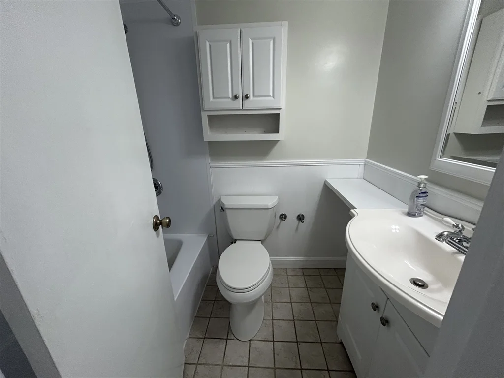 2 bed, 1 bath apartment for rent at 200 Swanton St Unit 435, Winchester — photo 11 of 11