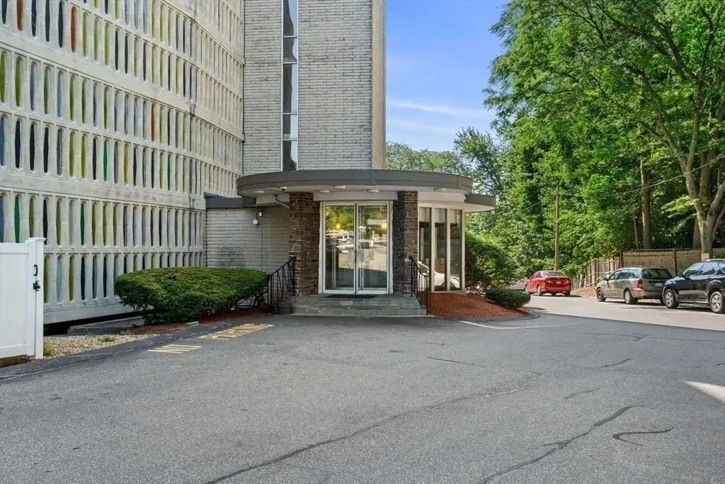 1 bed, 1 bath apartment for rent at 200 Swanton St Unit 619, Winchester — photo 11 of 17