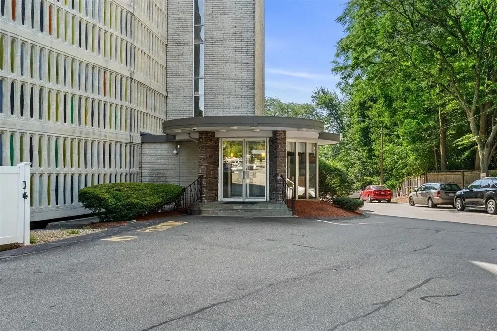 1 bed, 1 bath apartment for rent at 200 Swanton St Unit 619, Winchester — photo 6 of 17