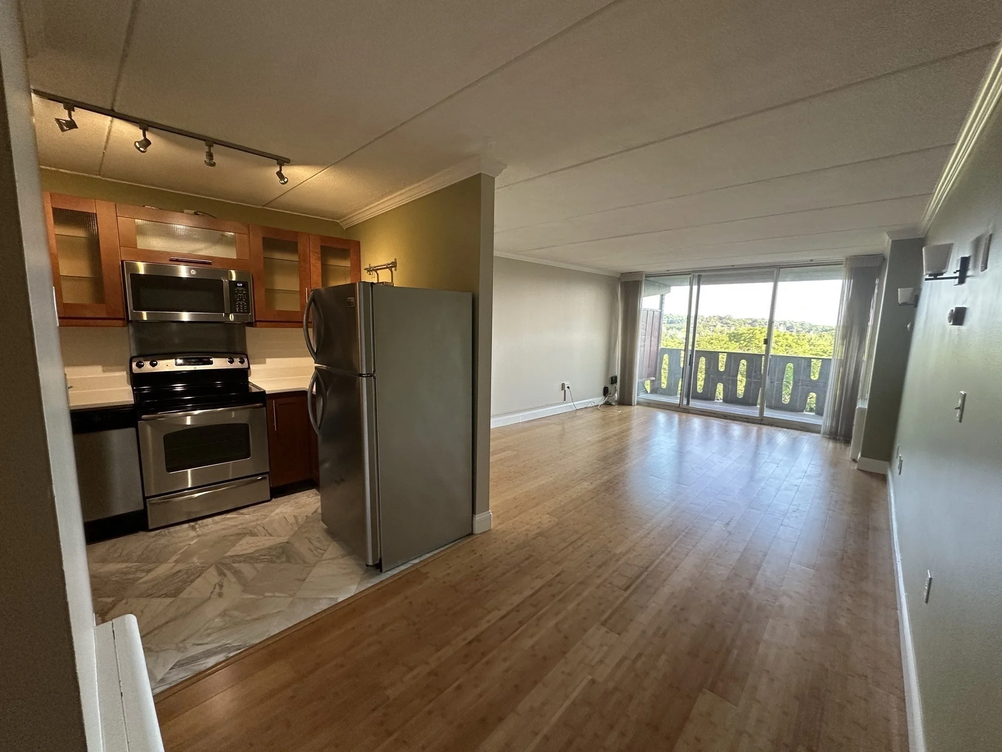 2 bed, 1 bath apartment for rent at 200 Swanton St Unit 705, Winchester — photo 3 of 25