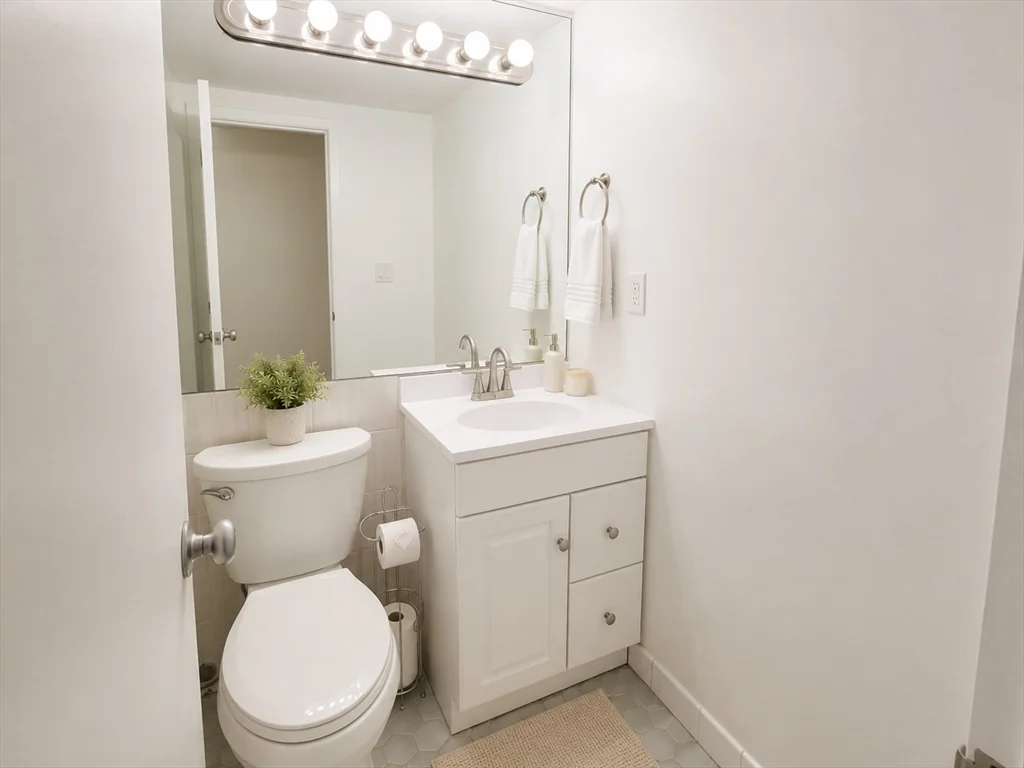 2 bed, 1 bath apartment for rent at 200 Swanton St Unit T37, Winchester — photo 8 of 9