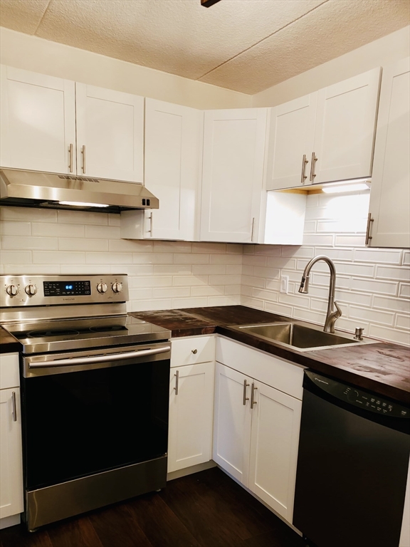 1 bed, 1 bath apartment for rent at 200 Swanton Unit L22, Winchester — photo 3 of 10