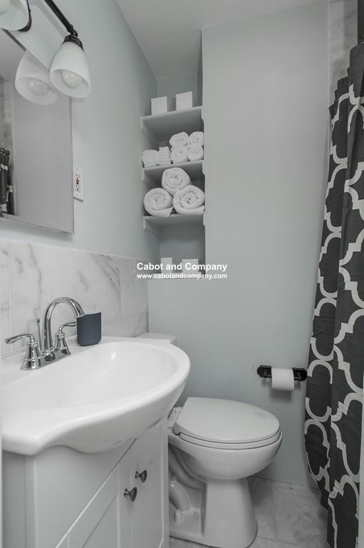 1 bed, 1 bath apartment for rent at 200 Warren Ave Unit 1, South End — photo 5 of 6