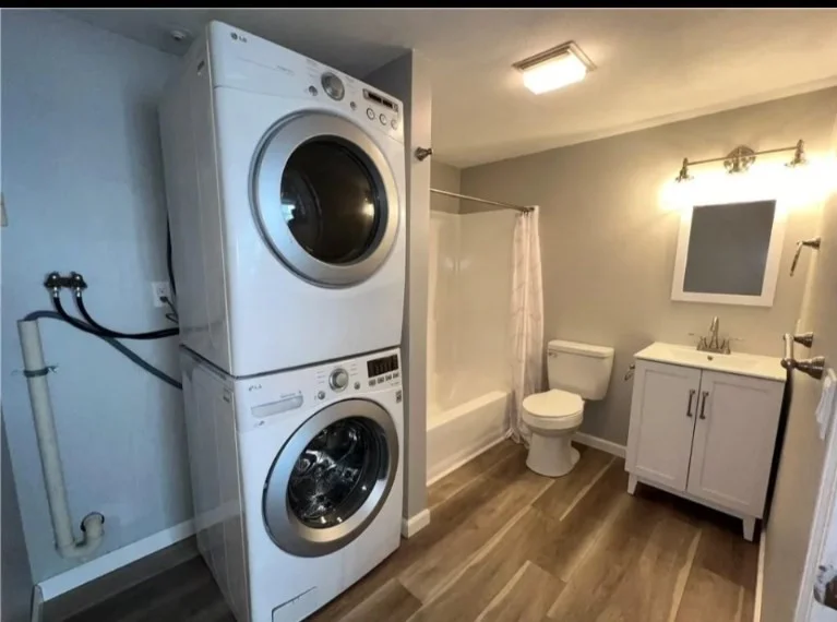 2 bed, 2 bath apartment for rent at 200 Woodlawn Ave Unit 206, North Providence — photo 13 of 23