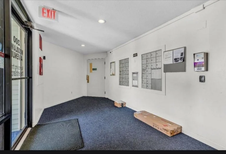 2 bed, 2 bath apartment for rent at 200 Woodlawn Ave Unit 206, North Providence — photo 23 of 23