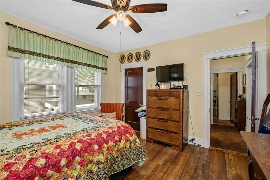 2 bed, 1 bath apartment for rent at 200 Woodside Ave Unit 1, Winthrop — photo 12 of 16