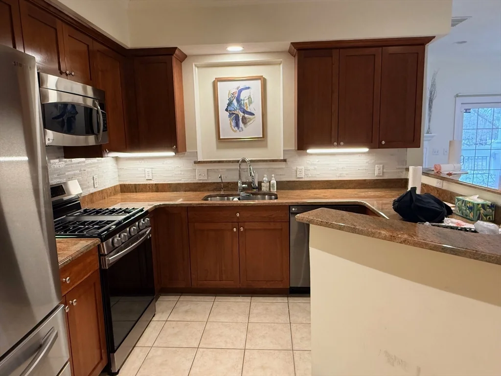 2 bed, 2 bath apartment for rent at 2000 Davenport Ave Unit 2107, Canton — photo 10 of 36