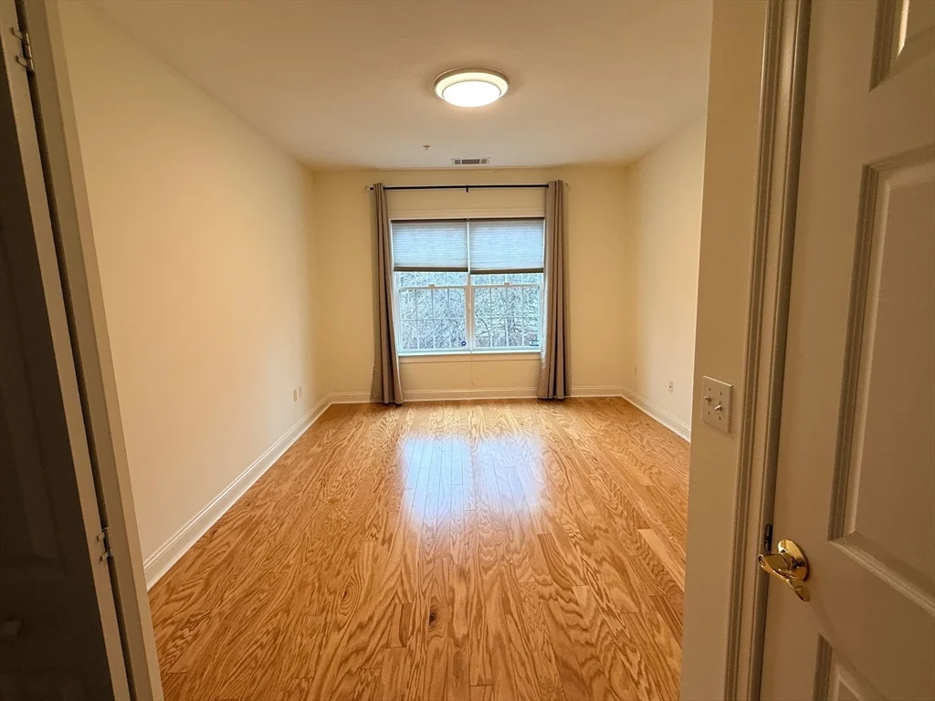 2 bed, 2 bath apartment for rent at 2000 Davenport Ave Unit 2107, Canton — photo 19 of 36