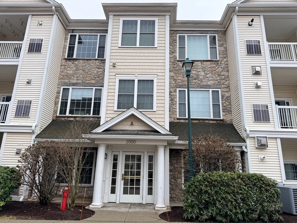 2 bed, 2 bath apartment for rent at 2000 Davenport Ave Unit 2107, Canton — photo 36 of 36