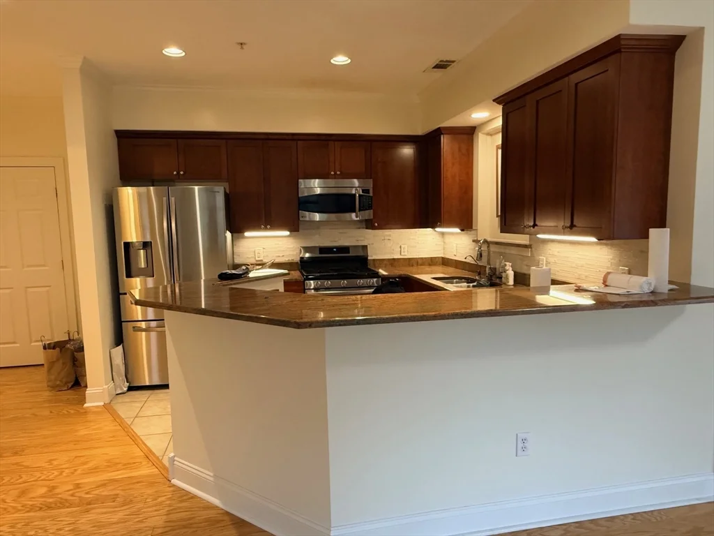 2 bed, 2 bath apartment for rent at 2000 Davenport Ave Unit 2107, Canton — photo 14 of 36