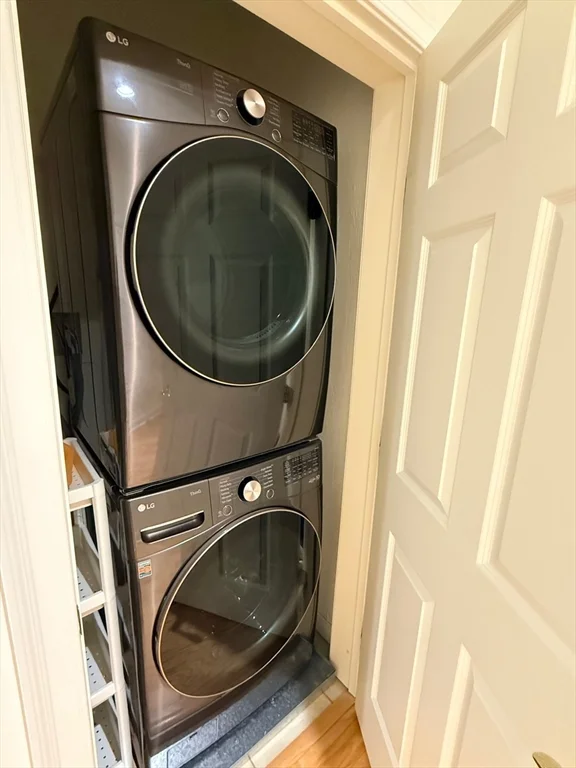 2 bed, 2 bath apartment for rent at 2000 Davenport Ave Unit 2107, Canton — photo 32 of 36