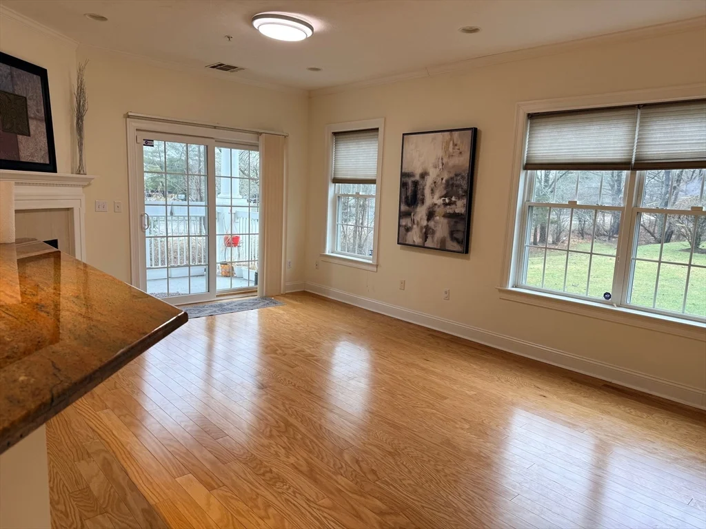 2 bed, 2 bath apartment for rent at 2000 Davenport Ave Unit 2107, Canton — photo 3 of 36