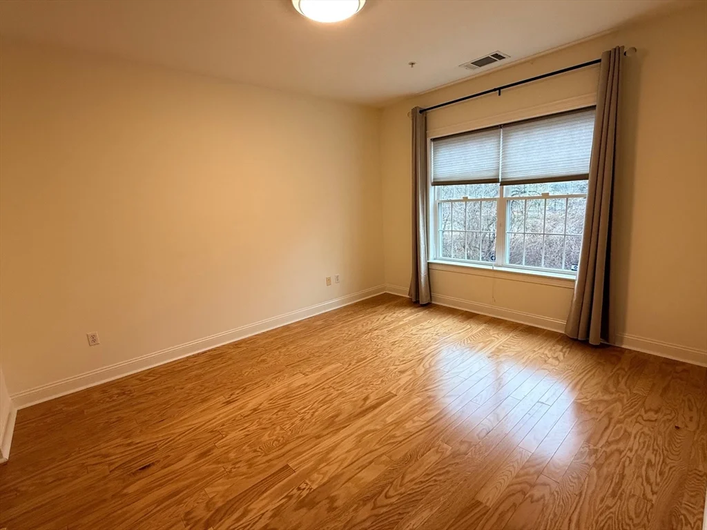 2 bed, 2 bath apartment for rent at 2000 Davenport Ave Unit 2107, Canton — photo 18 of 36