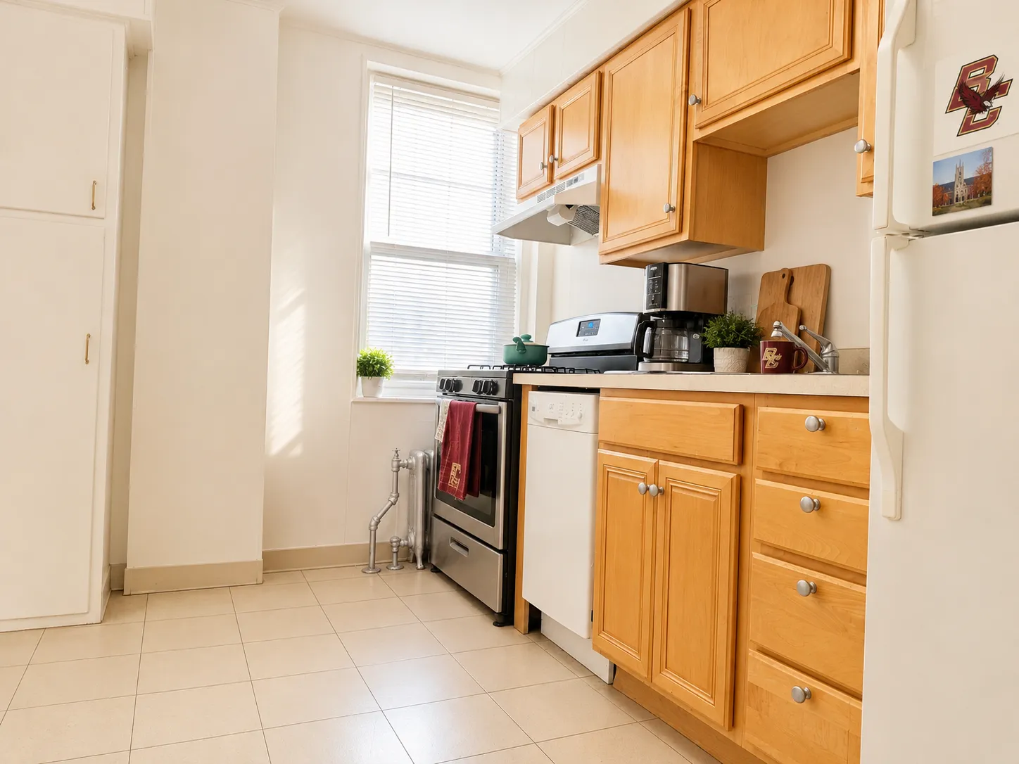 2 bed, 1 bath apartment for rent at 2001 Commonwealth Ave Unit 29, Brighton — photo 3 of 11