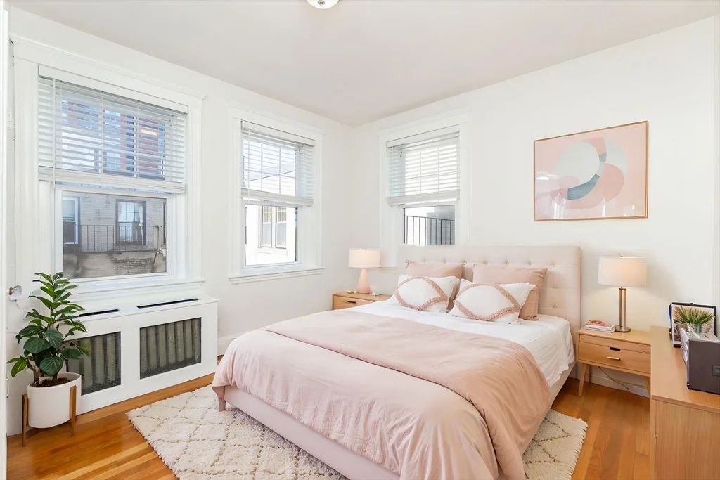 2 bed, 1 bath apartment for rent at 2001 Commonwealth Ave Unit 34, Brighton — photo 3 of 12