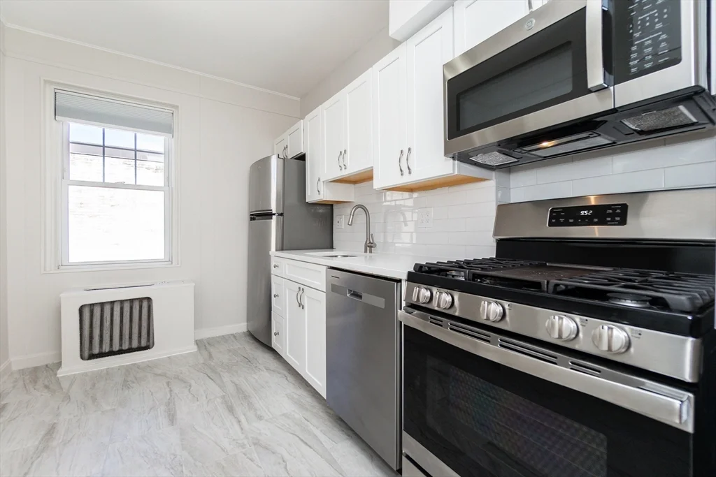 2 bed, 1 bath apartment for rent at 2001 Commonwealth Ave Unit 34, Brighton — photo 5 of 12