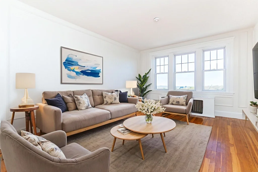 2 bed, 1 bath apartment for rent at 2001 Commonwealth Ave Unit 34, Brighton