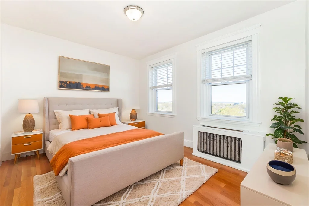2 bed, 1 bath apartment for rent at 2001 Commonwealth Ave Unit 34, Brighton — photo 4 of 12