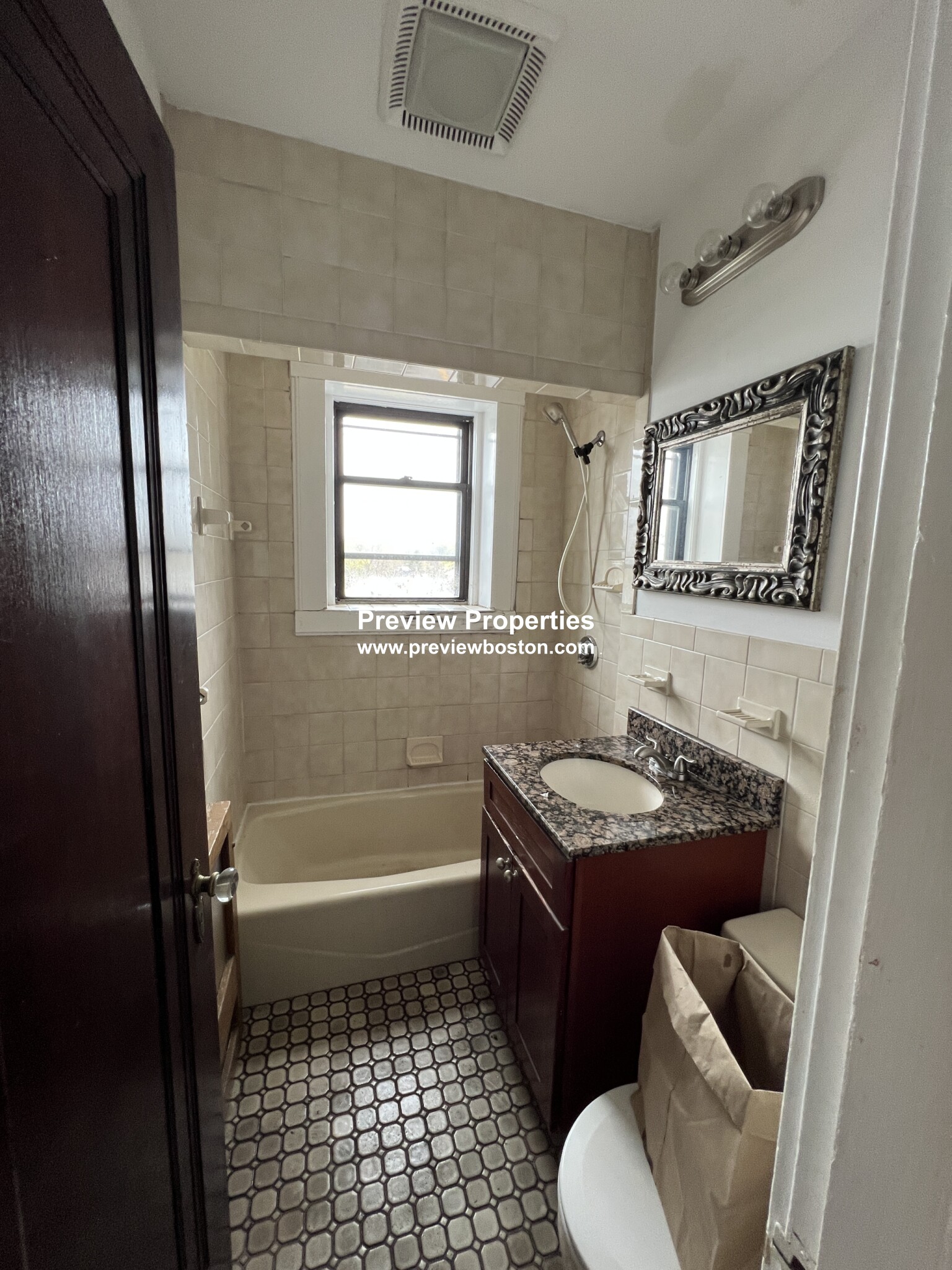 2 bed, 1 bath apartment for rent at 2001 Commonwealth Ave Unit 4, Brighton — photo 10 of 16