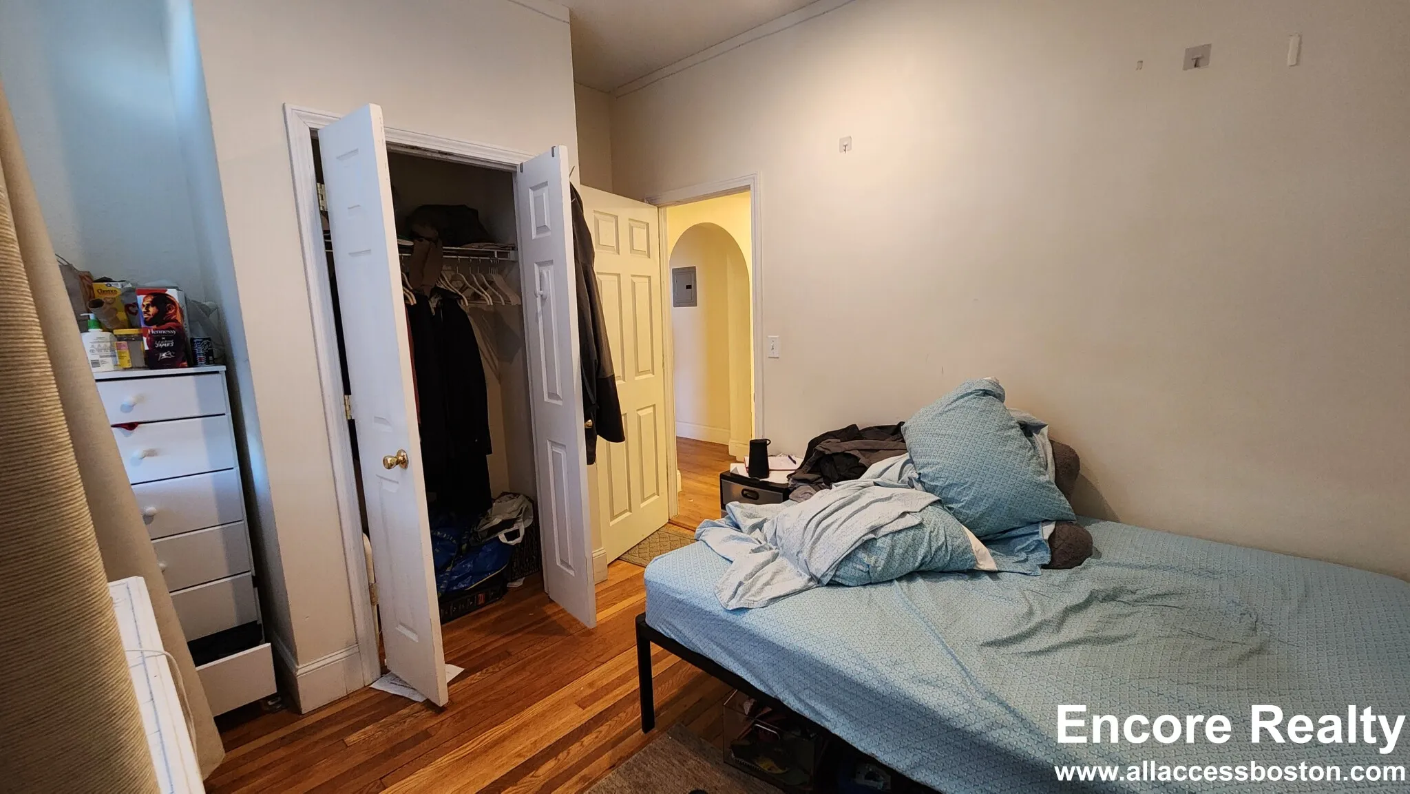 3 bed, 1 bath apartment for rent at 2001 Commonwealth Ave Unit 5, Brighton — photo 9 of 16