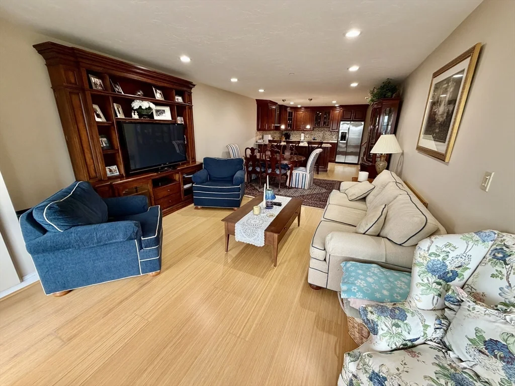 2 bed, 2 bath apartment for rent at 2001 Marina Dr Unit 410, Marina Bay — photo 23 of 42