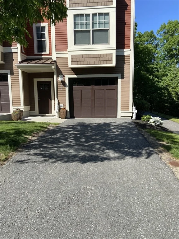 3 bed, 3 bath apartment for rent at 2001 Symmes Circle, Arlington — photo 2 of 34