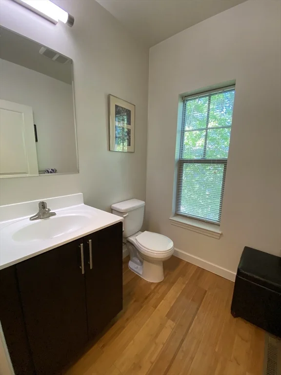 3 bed, 3 bath apartment for rent at 2001 Symmes Circle, Arlington — photo 9 of 34