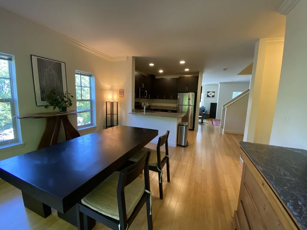 3 bed, 3 bath apartment for rent at 2001 Symmes Circle, Arlington — photo 5 of 34