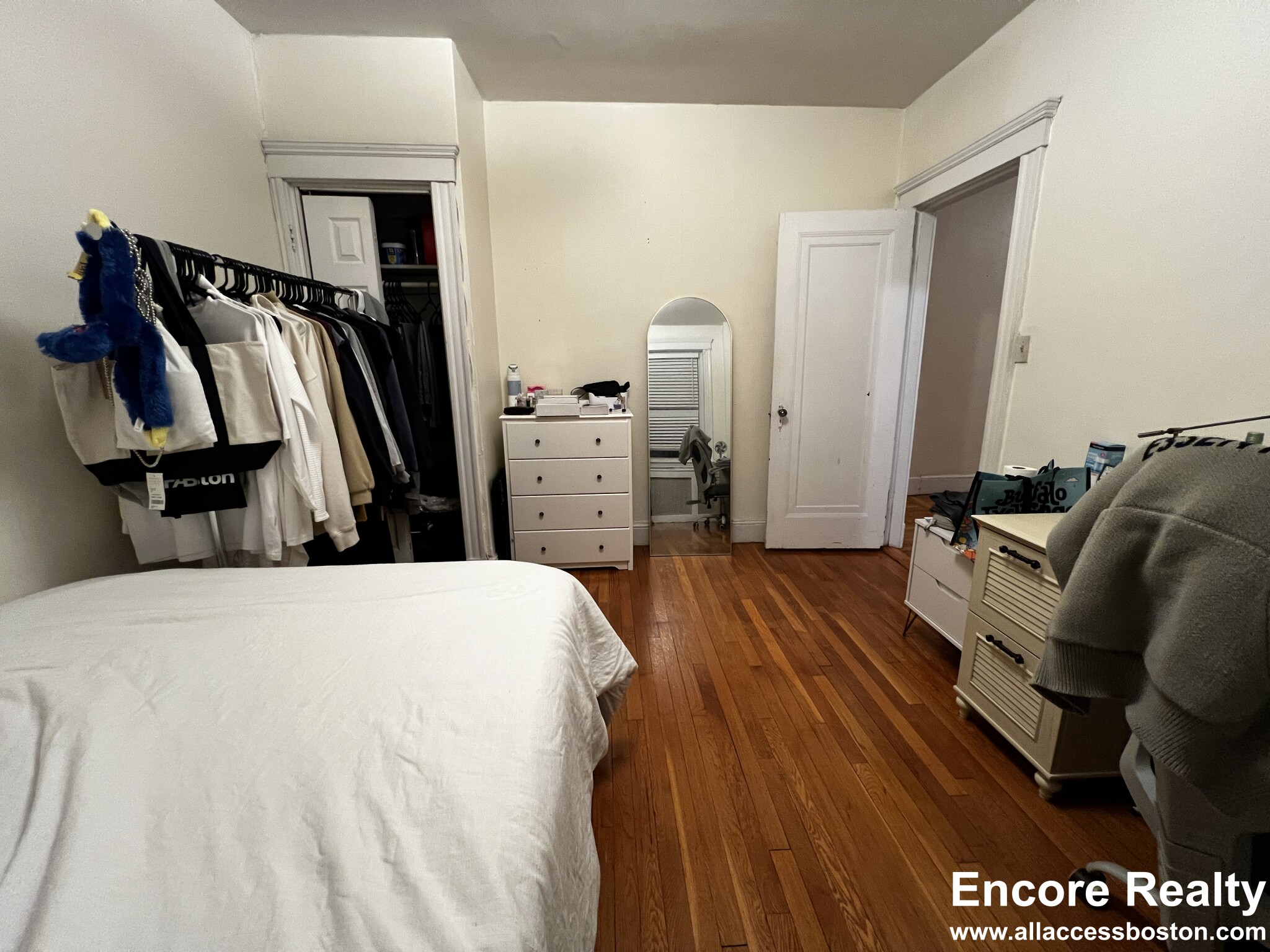 1 bed, 1 bath apartment for rent at 2003 Commonwealth Ave Unit 24, Brighton — photo 9 of 10